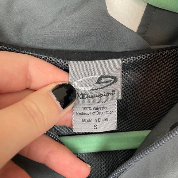 C9 by Champion Woman's Sz S Gray Vented Running Windbreaker Jacket - Picture 4 of 6